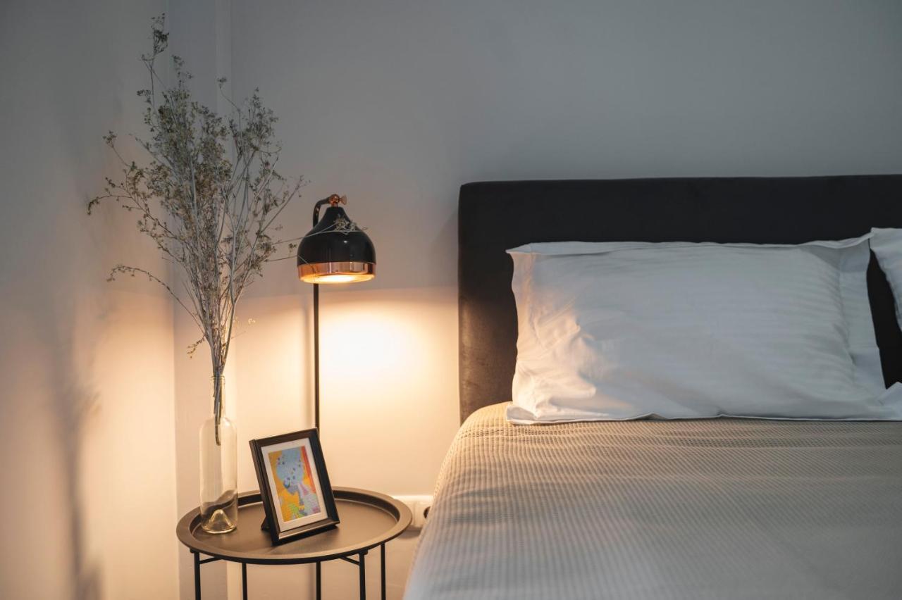 Luxury 2 Bdroom Apt- Megaro Mousikis Atene Esterno foto